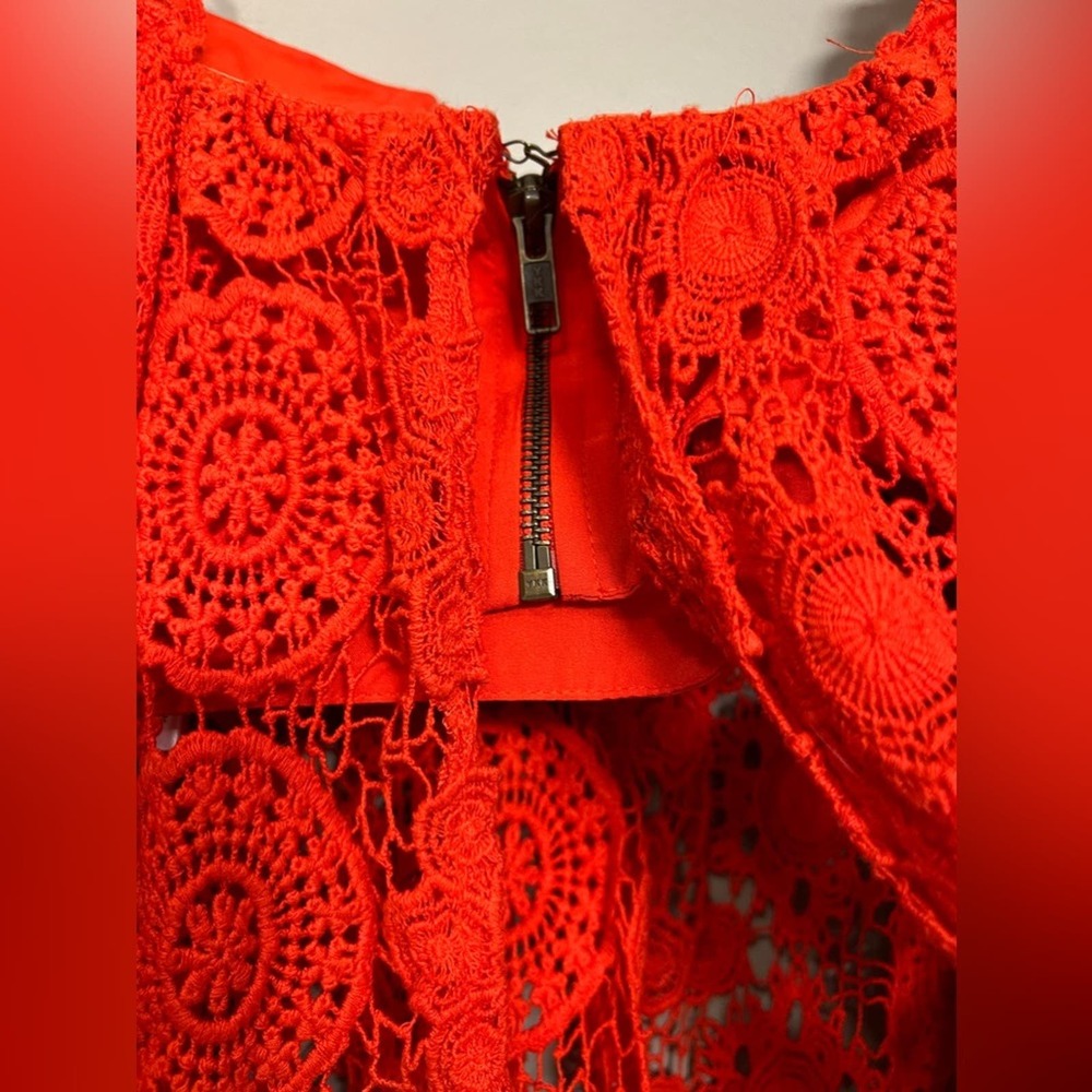 NWT Tularosa Amelia Red Lace Crochet Cropped Off The Shoulder Blouse Top M - Picture 7 of 12